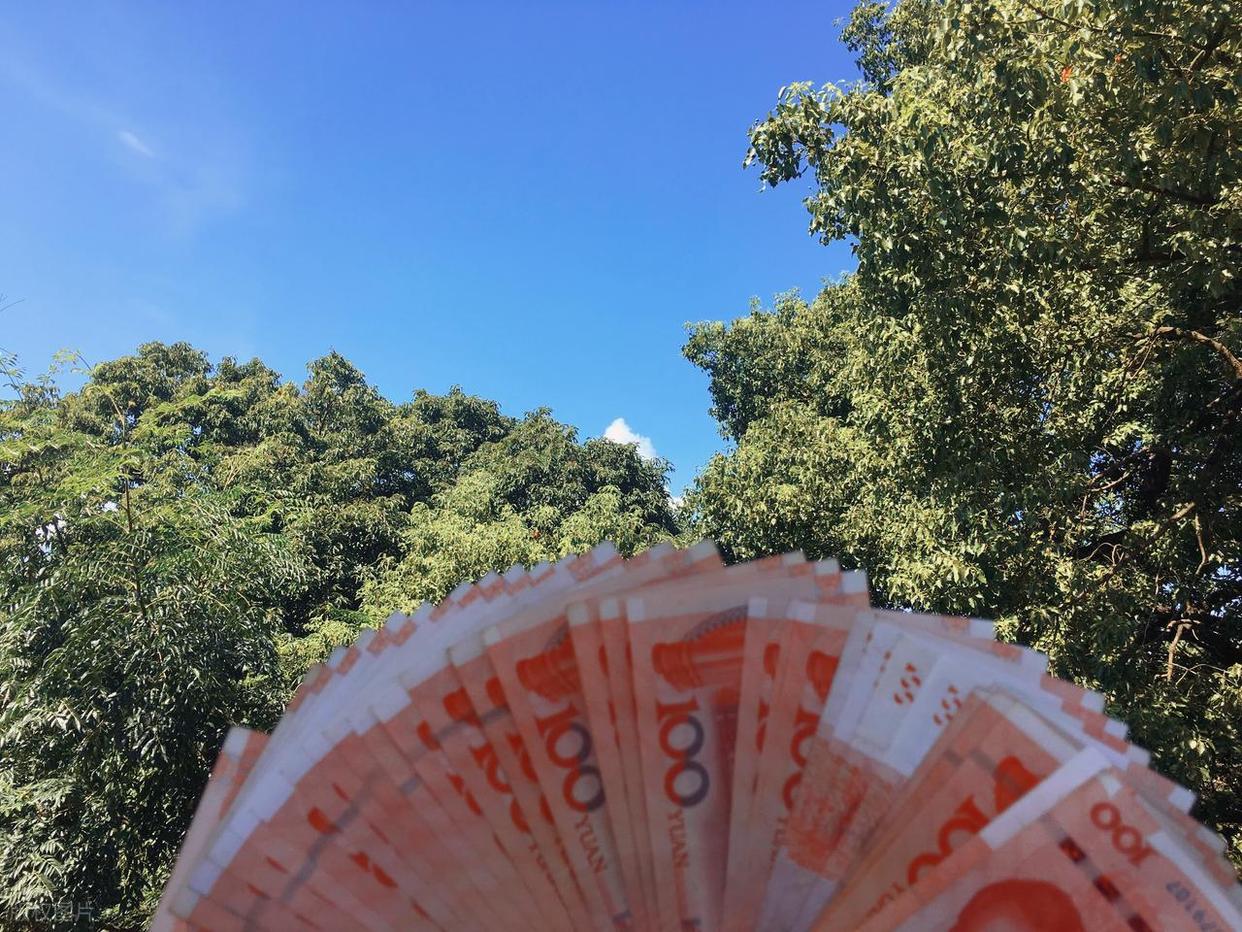 记者拉比奥、于帕、楚阿梅尼、萨利巴缺席训练前者母亲探班扑空