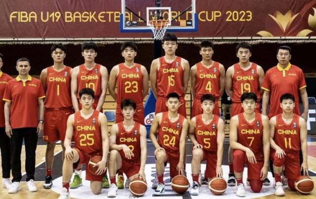 5年2.41亿!?湖人有点难了,老詹要抱孙子了