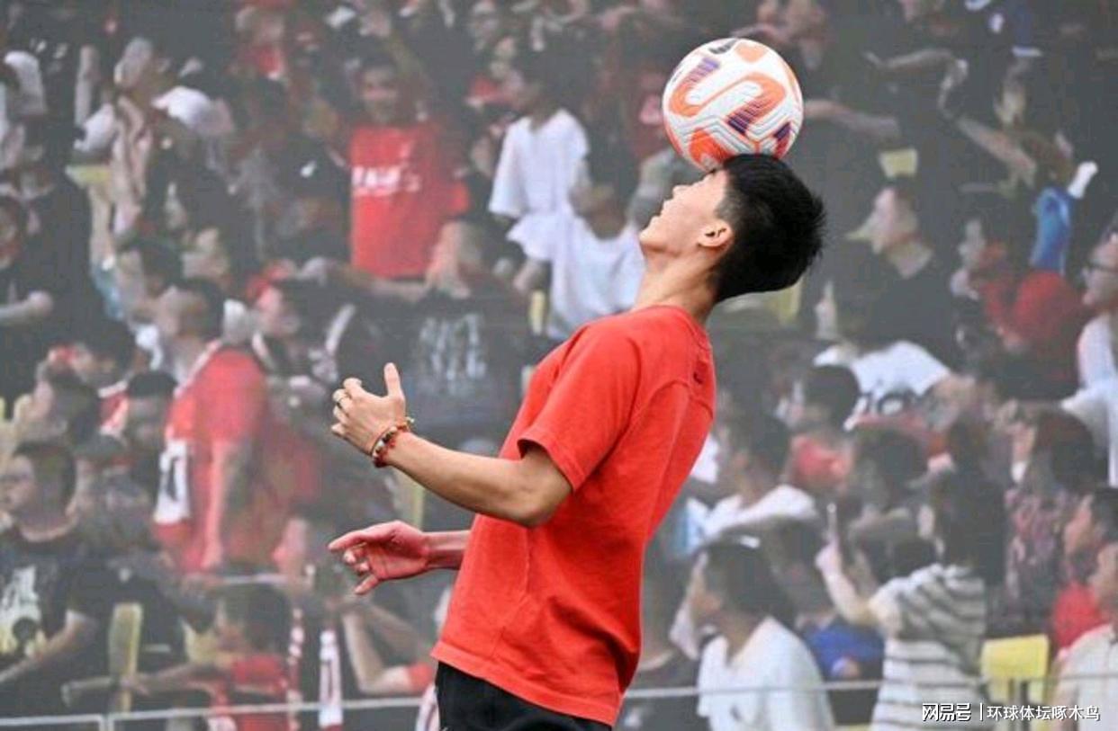 总决赛G5:马刺主场强压尼克斯 文班哈珀发挥出色,福克斯拖后腿