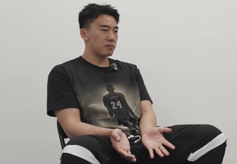 生涯进球数超越卡钦斯,格里娜升至历史第12