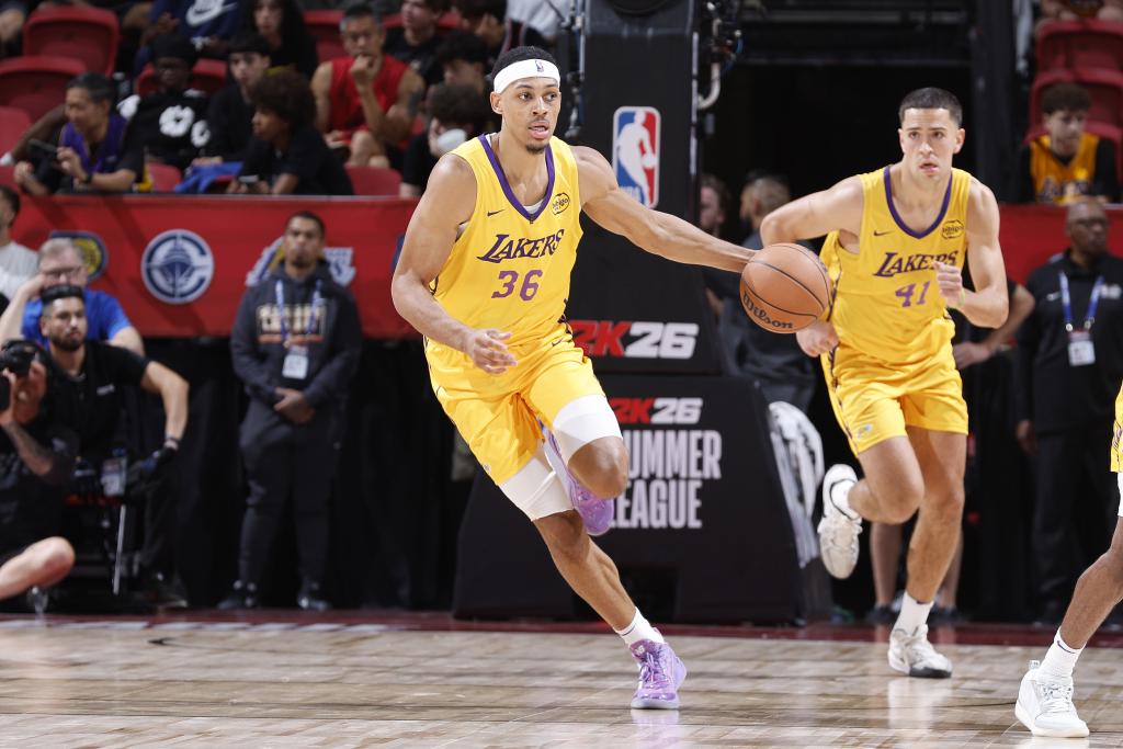 ESPN:马刺大概率留下福克斯