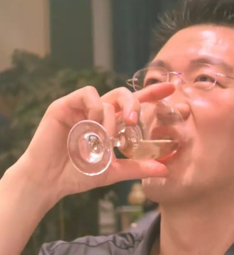 媒体人:三镇考察古斯塔沃